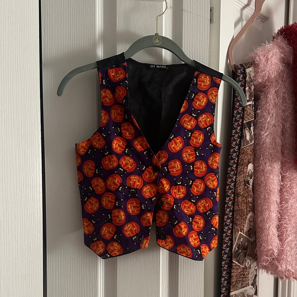 Pumpkin Patterned Vest